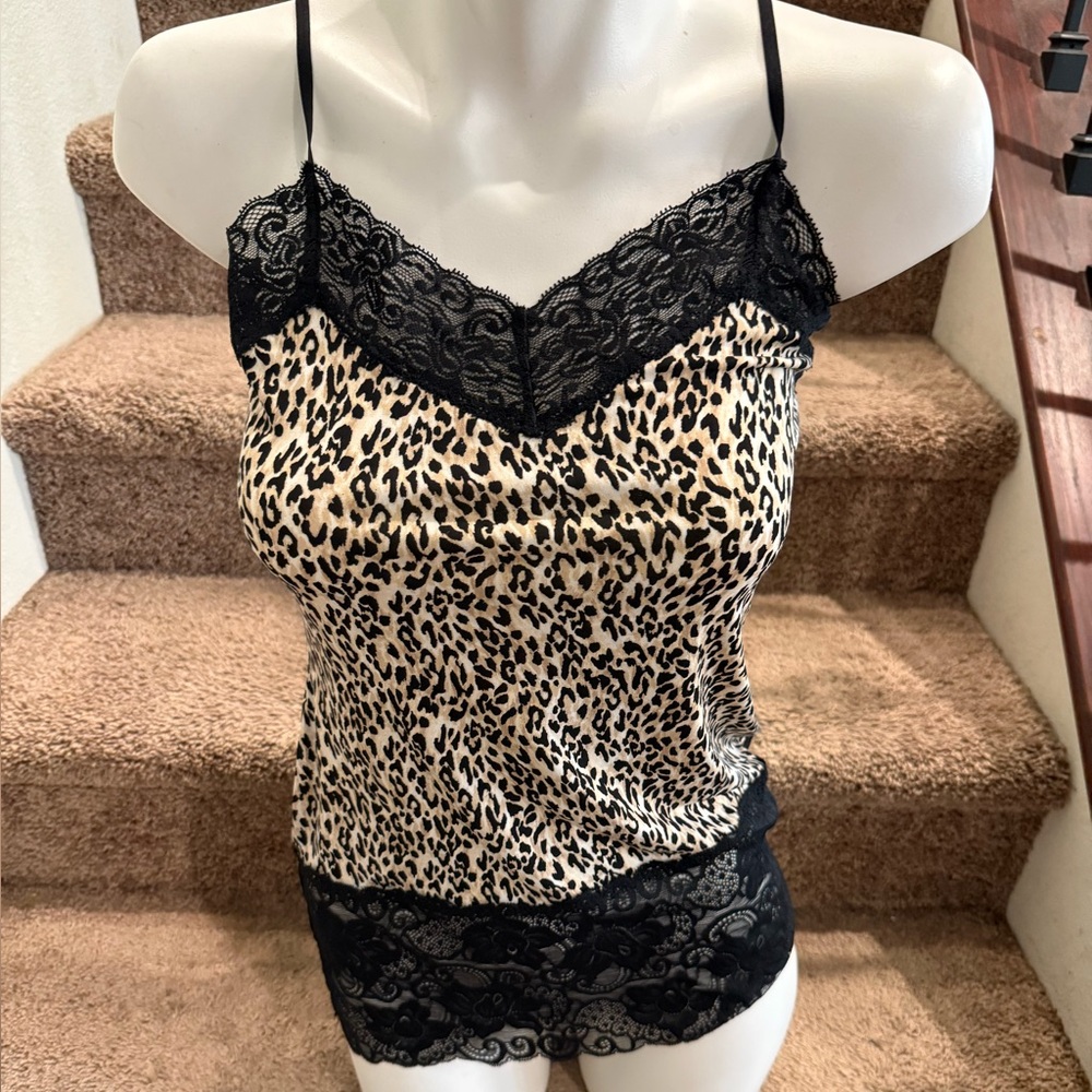 WHITE‎ HOUSE BLACK MARKET LEOPARD LACE CAMISOLE